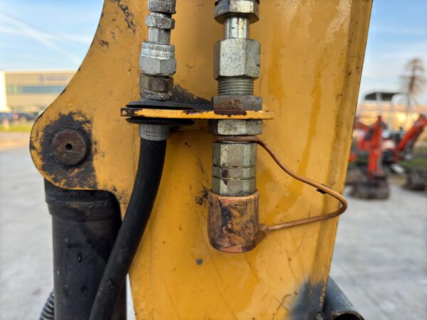 Mini escavatore CAT 301.8 - immagine 3