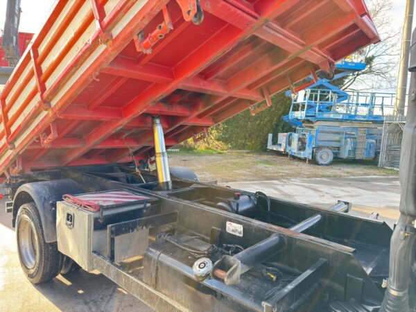 Mitsubishi FE 659 - immagine 5