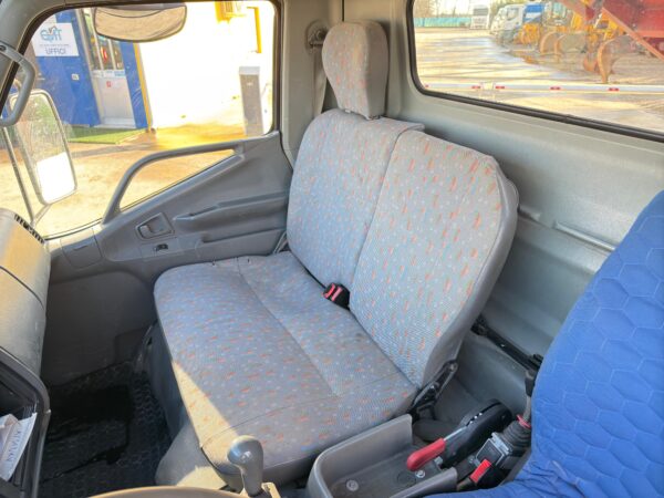 Mitsubishi FE 659 - immagine 7