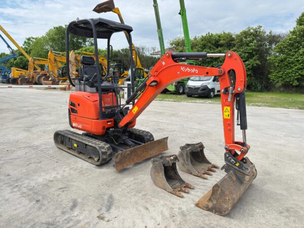 KUBOTA U17-3a (2018) - immagine 4