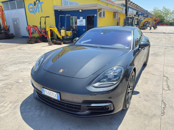 Porsche Panamera 4S diesel - immagine 2
